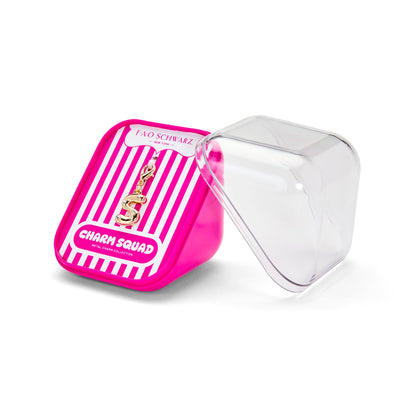 FAO Schwarz - Charm Squad Letter S Charm - Fashion Activity and Roleplay