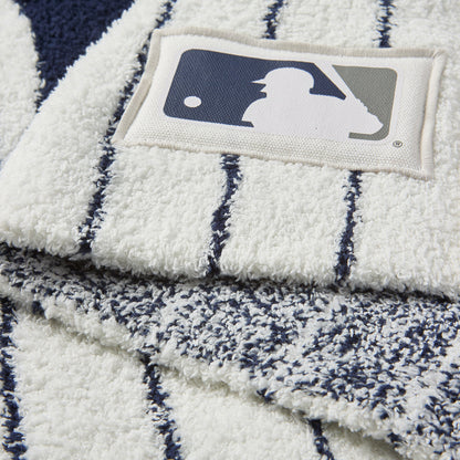 Barefoot Dreams - CozyChic New York Yankees Stroller Blanket - 30"x40" - Trend Accessories