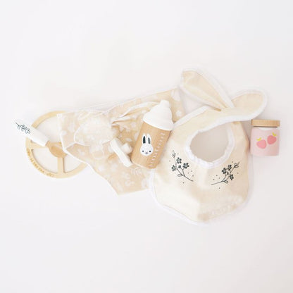 Le Toy Van - Dolls Nursing Kit & Bag - 8 Pieces - Preschool