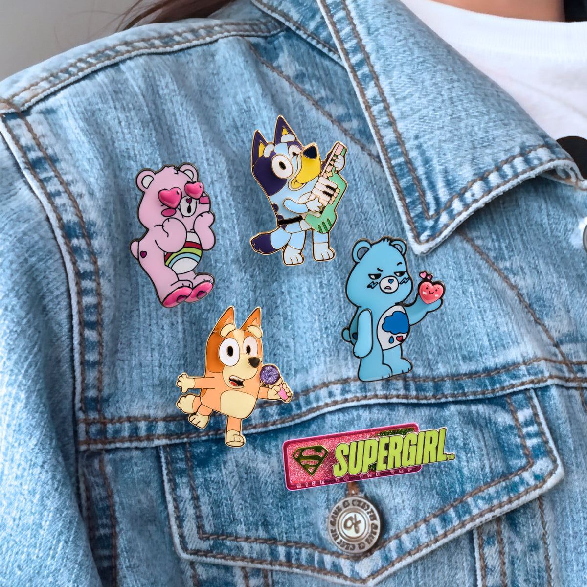 FAO Schwarz - FAO Schwarz x Bluey Enamel Pin - Collectibles