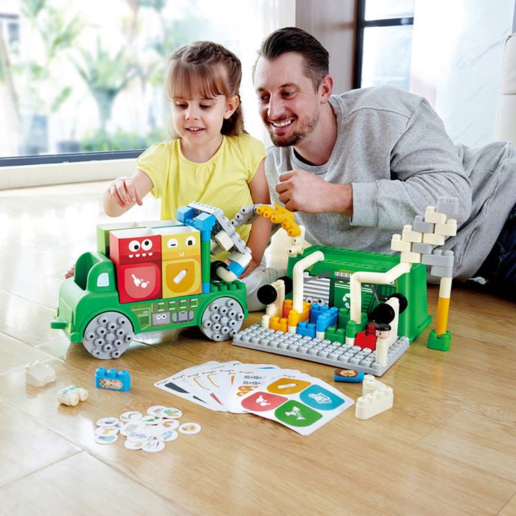 Hape - Garbage Sorting Truck - STEM