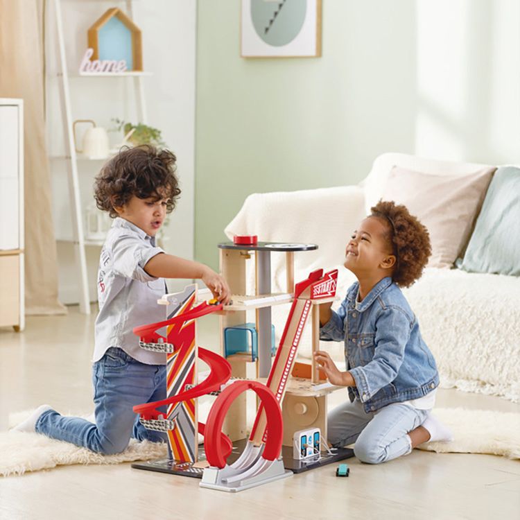 Hape - Gearhead Stunt Garage - Preschool