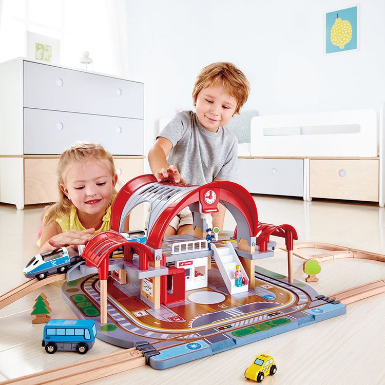 Hape - Grand City Station - Preschool