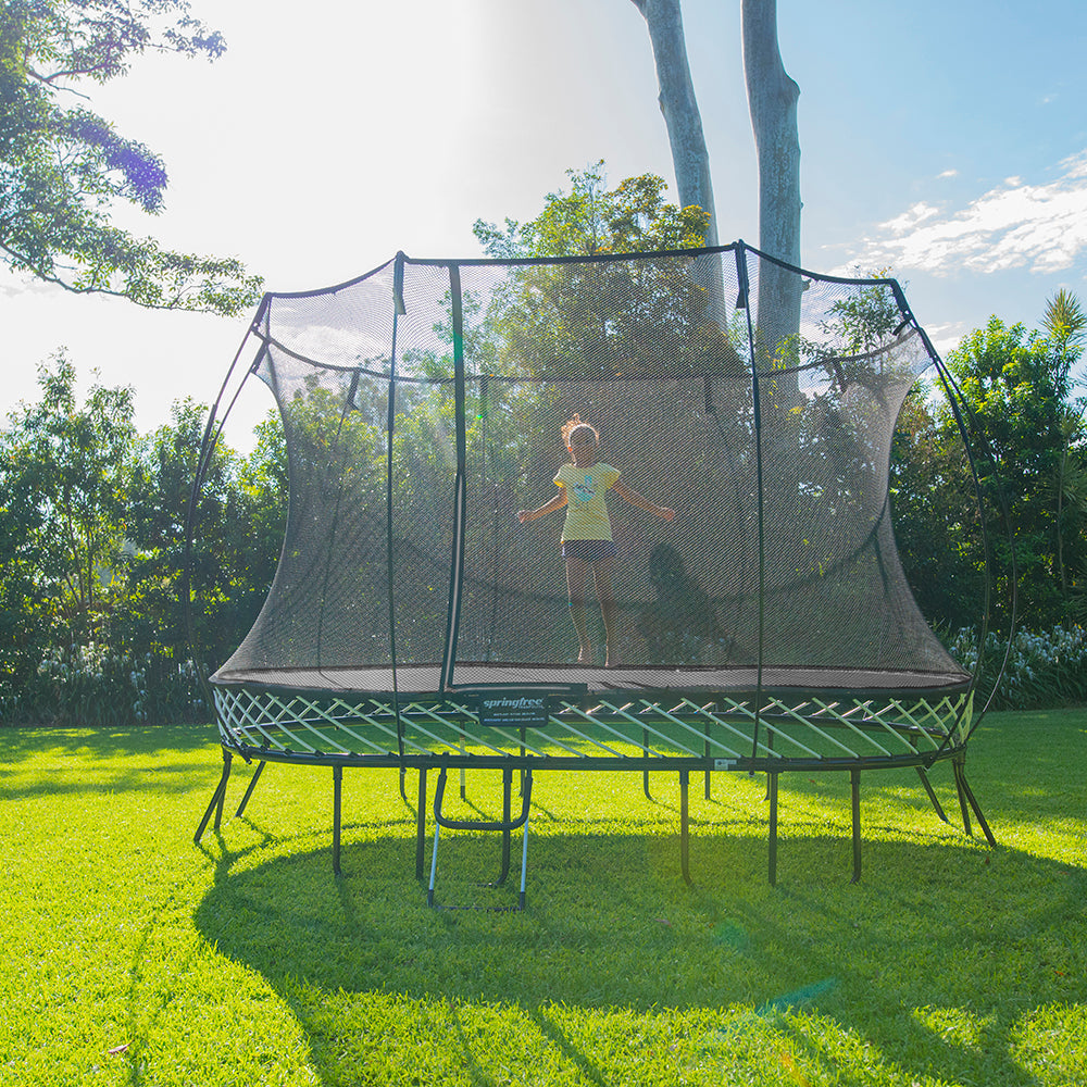 Springfree - Large Oval Trampoline - Outdoor