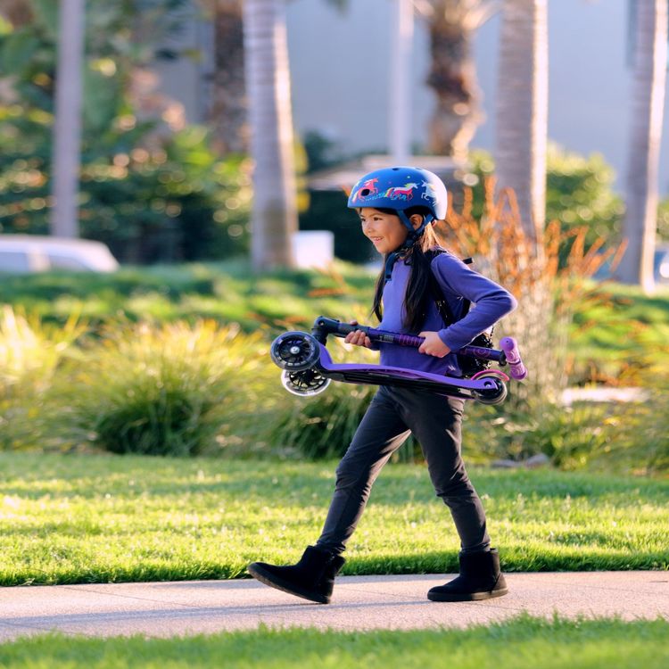 Micro Kickboard - Micro Maxi Foldable LED Scooter - Purple - Outdoor