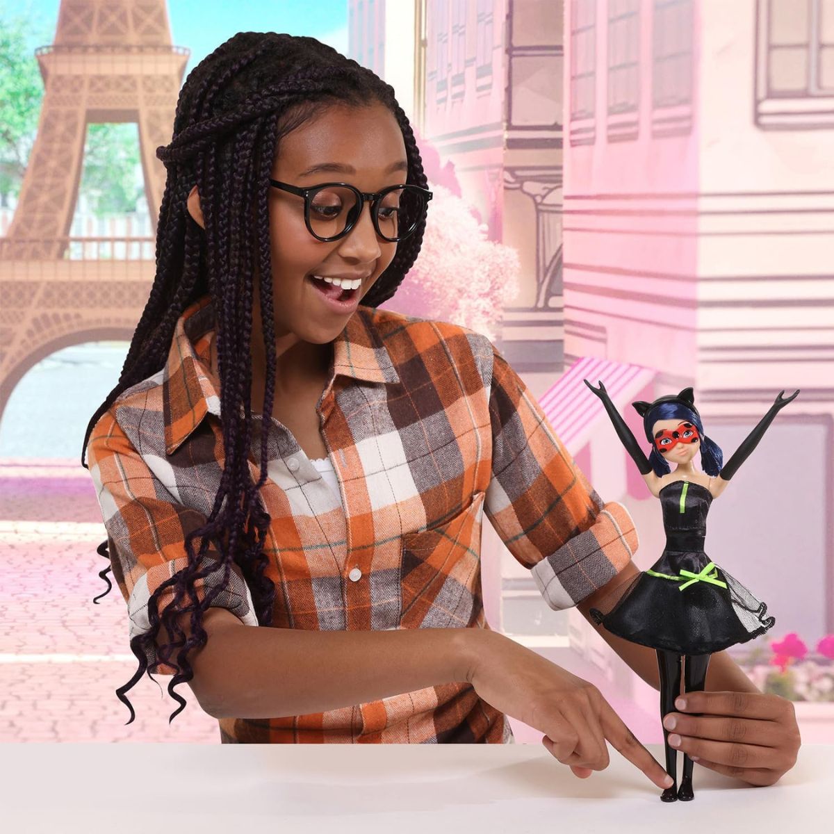 Miraculous - Miraculous Ladybug Hero Switch Transformation Doll 10" - Preschool