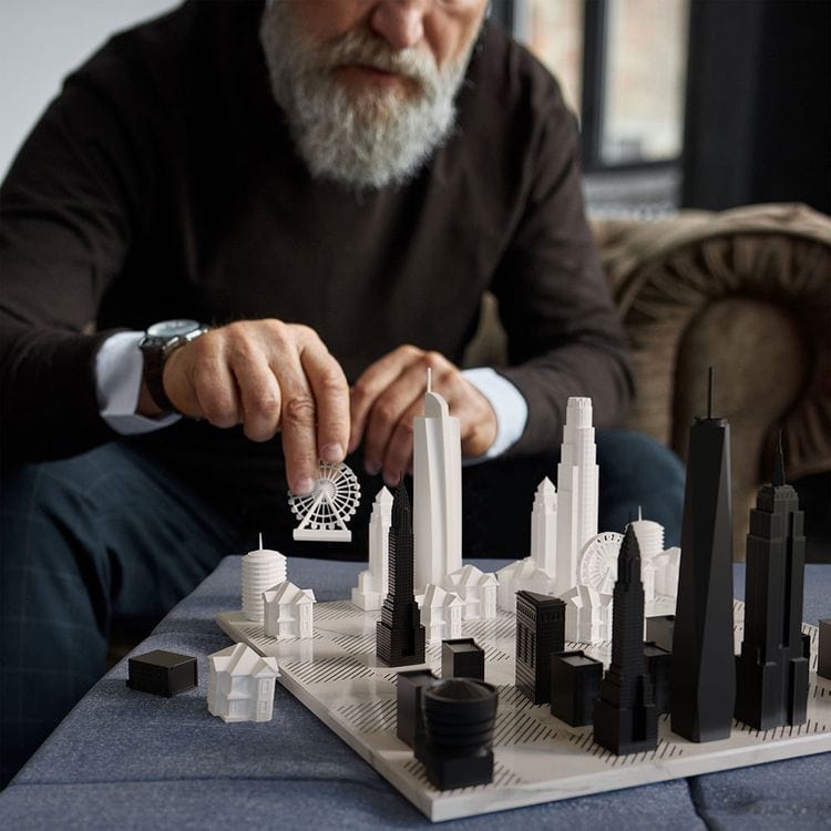 Skyline Chess - New York Versus Los Angeles Acrylic Chess Set with Black and White Wood Hatch Board - Games