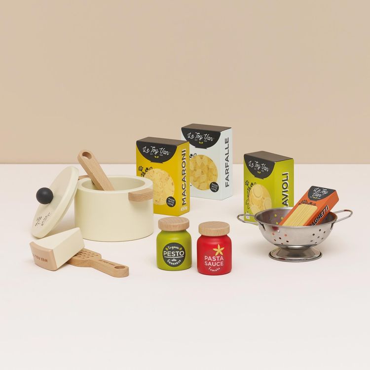 Le Toy Van - Organic Wooden Pasta Set - 12 Pieces - Preschool