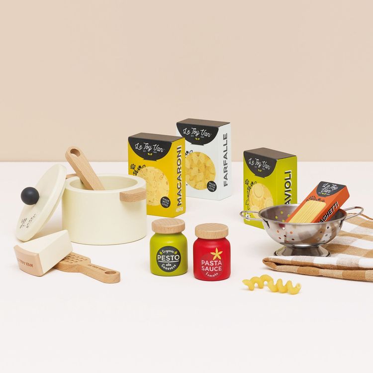 Le Toy Van - Organic Wooden Pasta Set - 12 Pieces - Preschool
