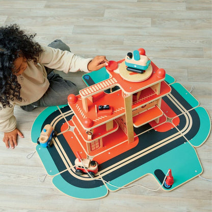 FAO Schwarz - Rescue Responders Wooden Fire Station Playset - Preschool