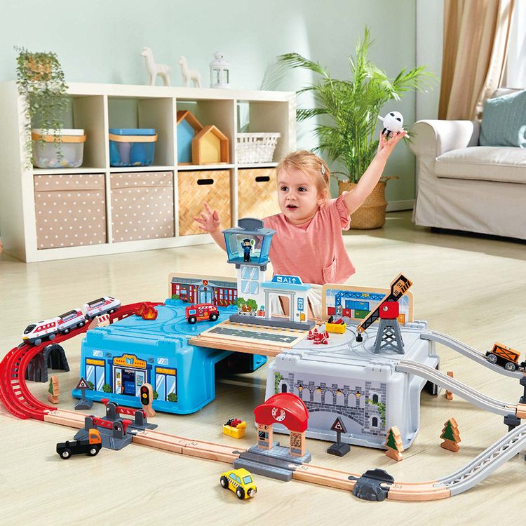 Hape - Super Cityscape Transport Bucket Set - Preschool
