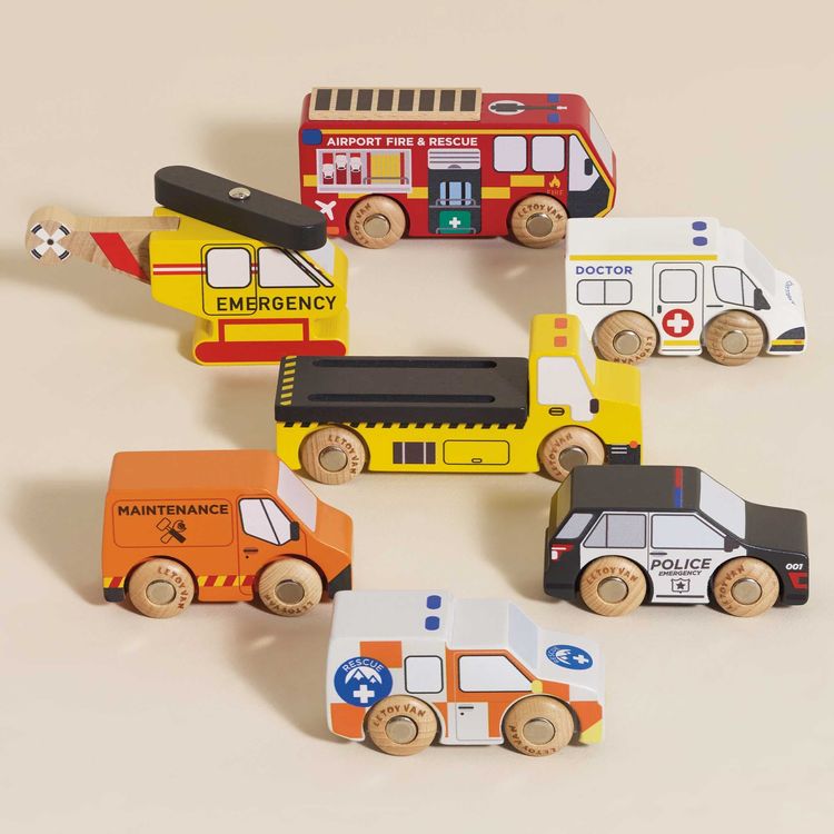Le Toy Van - Wooden Set of 7 Emergency Vehicles - Preschool